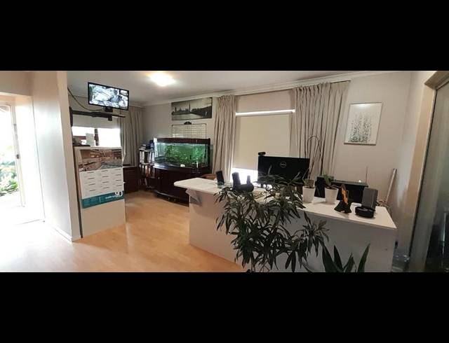 3 BEDROOM HOUSE FOR SALE IN RETREAT